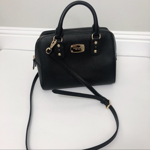 SOLD Michael Kors Rounded Black Saffiano Purse - Picture 8 of 12